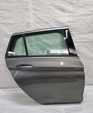 Opel Astra K Rear door 
