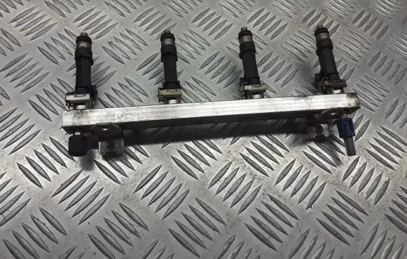 Opel Astra H Fuel main line pipe 0280151208