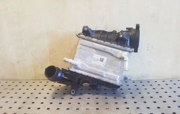 Volvo XC90 Intercooler radiator 32223414 50920043AB