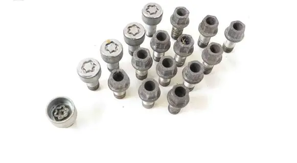 Volkswagen Scirocco Nuts/bolts 