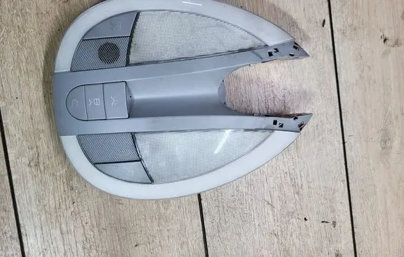 Mercedes-Benz E W211 Front seat light A2118204201 2JM00825640 0002117164