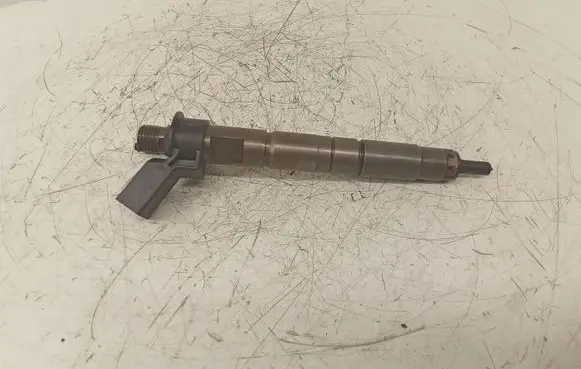 BMW 5 F10 F11 Fuel injector 7823461 ABHLB1F