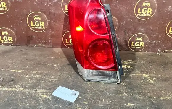 Nissan Quest Rear/tail lights 265555Z000