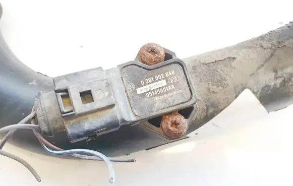 Dodge Caliber Air pressure sensor 0281002848 05149001aa