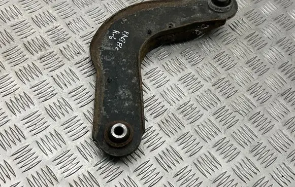 Chrysler Pacifica Rear upper control arm/wishbone