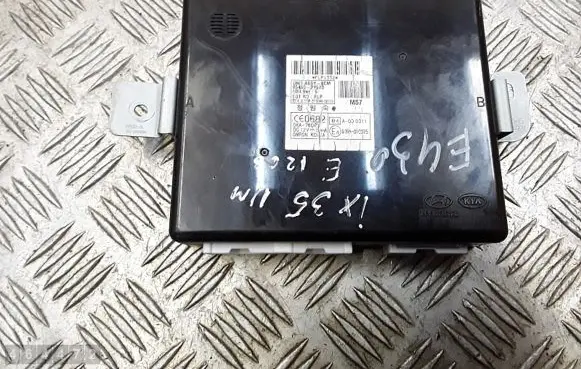 Hyundai ix35 Engine control unit/module 954002Y570