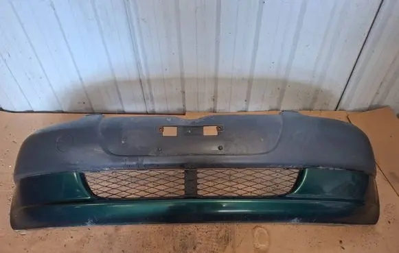 Toyota Yaris Front bumper 521290D010