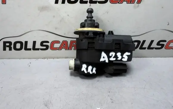 Toyota Aygo AB40 Headlight level adjustment motor 90013753 1808151020