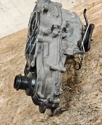 BMW X5 E70 Gearbox transfer box case 7643758 27107643758 ATC45L