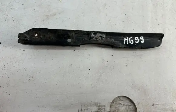 Audi Q7 4L Front bumper mounting bracket A2198800114