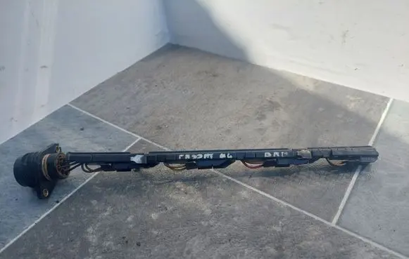 Volkswagen PASSAT B6 Fuel injector wires 038906231