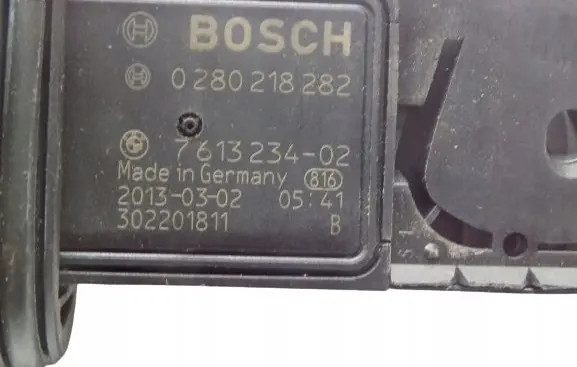 BMW 7 F01 F02 F03 F04 Mass air flow meter 0280218282 7613234