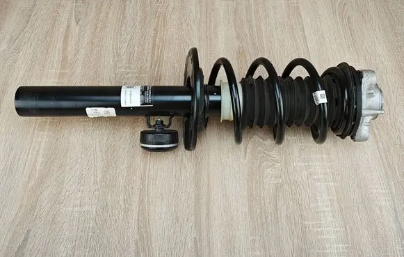 BMW X4 G02 Front shock absorber/damper 6890944