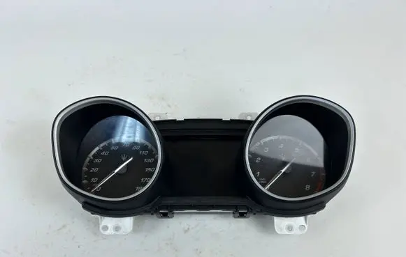 Maserati Levante Speedometer (instrument cluster) 670102895 503018860207