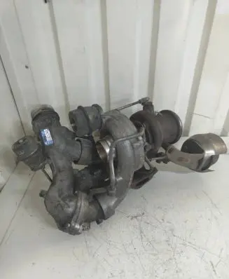 Mercedes-Benz E C207 W207 Turbo A6510904980 50187393 0009700019
