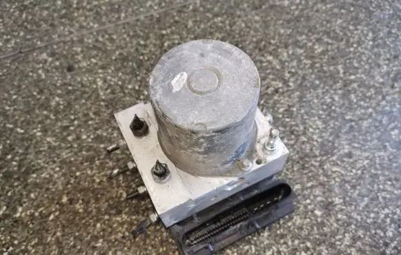 Subaru Forester SH ABS Pump 0265951586 0265251512