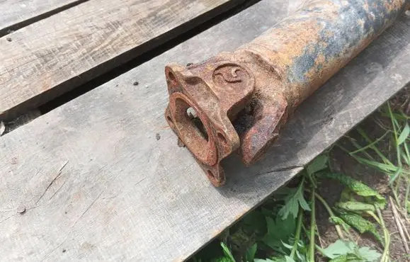 Chevrolet Corvette Rear driveshaft