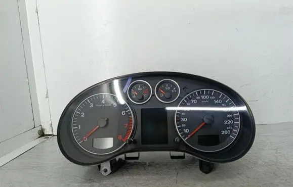 Audi A3 S3 8P Speedometer (instrument cluster) 8P0920930J