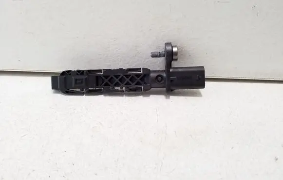 BMW 3 G20 G21 Crankshaft position sensor 8644376
