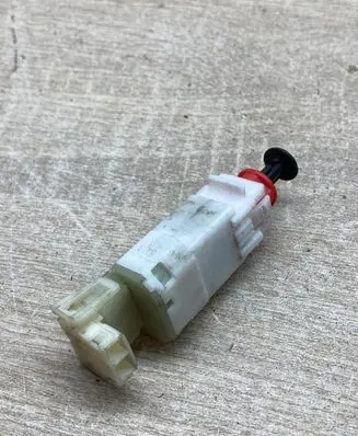 Opel Zafira A Brake pedal sensor switch 90492444 451027