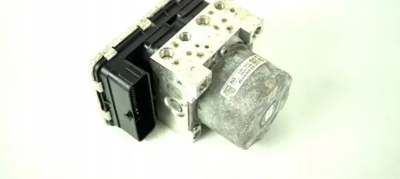 Volkswagen Golf III ABS Pump 5Q0614517CF