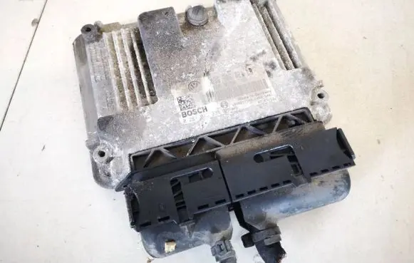 Skoda Octavia Mk2 (1Z) Engine control unit/module 03g906021lb 0281013238