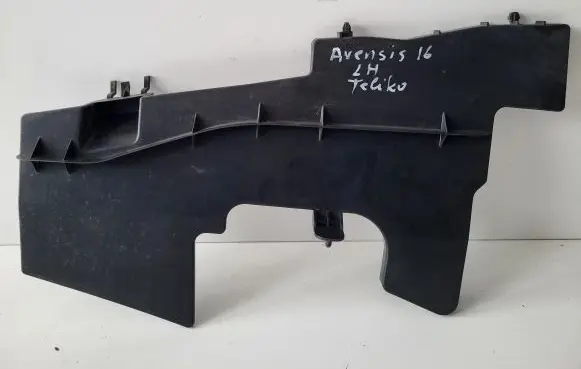 Toyota Avensis T270 Intercooler air guide/duct channel 5329405070