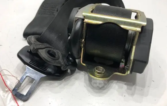Audi A3 S3 8P Front seatbelt