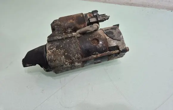 Honda CR-V Starter motor M002T85871