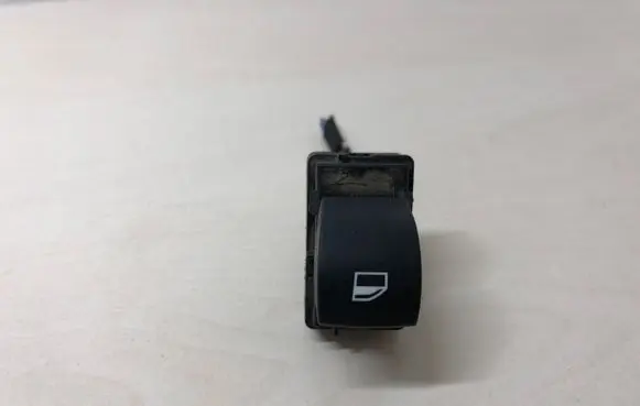 BMW 5 E60 E61 Electric window control switch 15979804 6922244