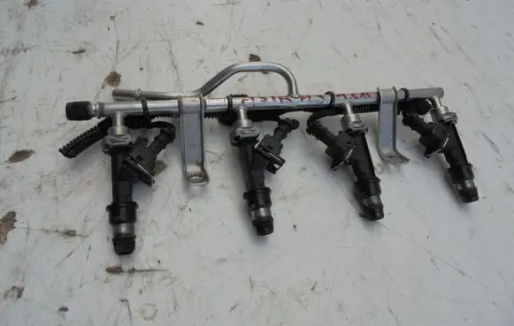 Opel Astra H Fuel main line pipe LISTWAWTRYSKOWA