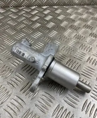 Audi A6 S6 C7 4G Master brake cylinder