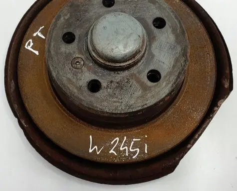 Mercedes-Benz B W245 Rear wheel hub