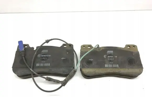 BMW M5 F90 Brake pads (front) P0610