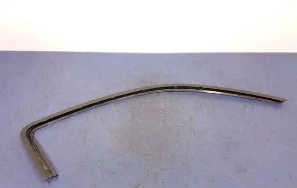Ford Mustang V Front bodywork piece CR336351238AA