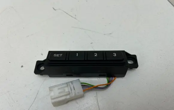 Mazda CX-7 Seat memory switch 03074000
