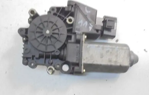 Audi A3 S3 8L Front door window regulator motor 114181102