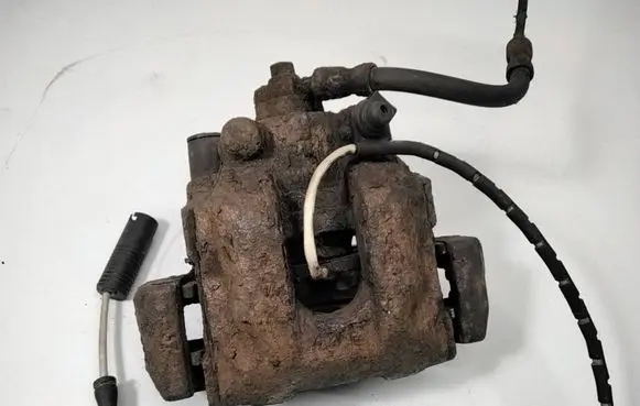 BMW X5 E53 Rear brake caliper