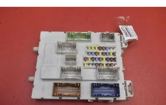 Ford Grand C-MAX Fuse box set GV6T-14A073-EF