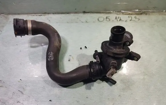 Mercedes-Benz Sprinter W906 Water pump A6512002000
