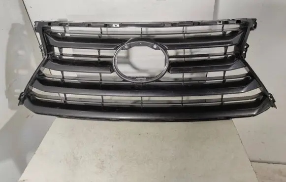Lexus NX Front bumper upper radiator grill 531117801040