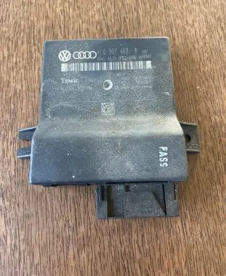 Audi A6 S6 C6 4F Gateway control module 4L0907468B 4L0910468A