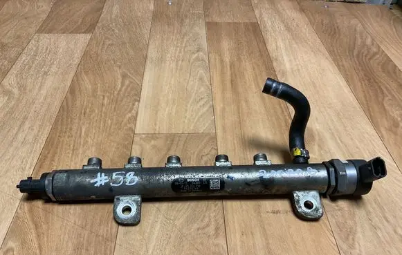 Opel Zafira B Fuel main line pipe 55200266 063001L5 0445214056