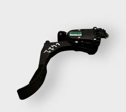 Volkswagen Polo V 6R Accelerator throttle pedal 6Q1721503M 6PV00849631