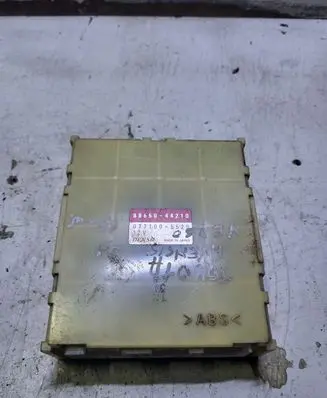 Toyota Avensis Verso ABS control unit/module 8865044210 0771005520