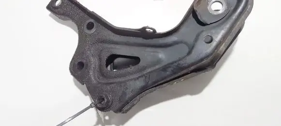 Honda Accord Engine mounting bracket