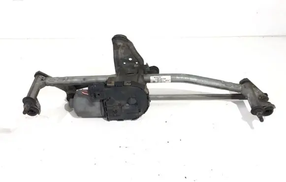 Front wiper linkage and motor