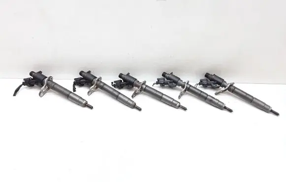 Volvo V50 Fuel injectors set 31303238 0445116046