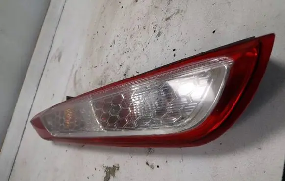 Ford Focus Rear/tail lights 8M5113405A