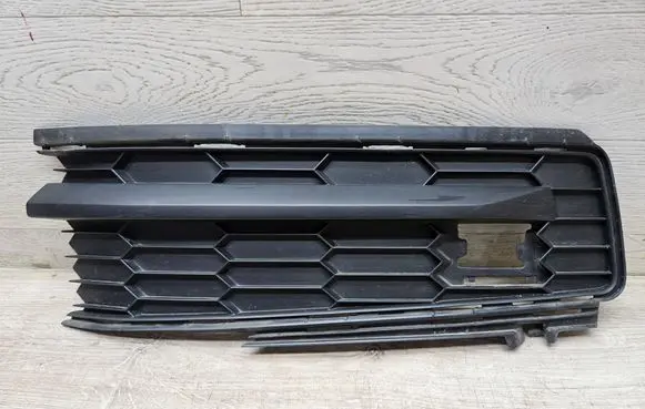 Skoda Kodiaq Front bumper lower grill 565807367